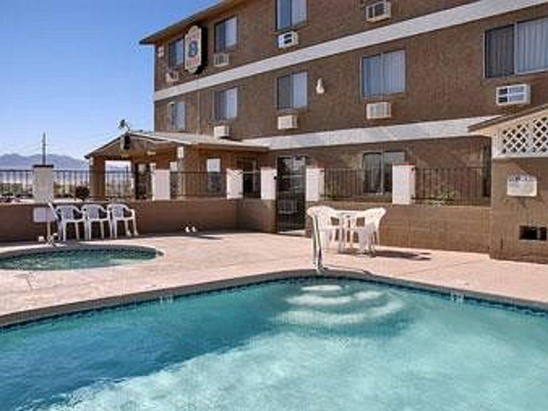 Super 8 By Wyndham Lake Havasu City Létesítmények fotó